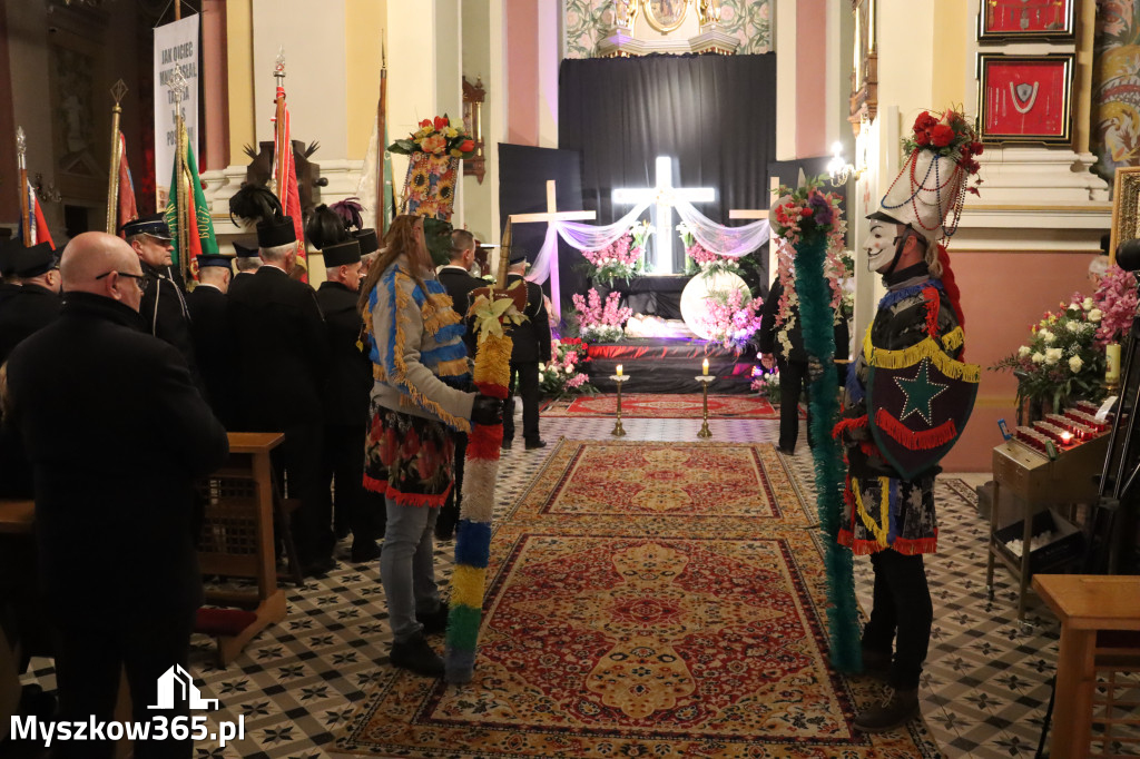 Fotorelacja I: Msza Rezurekcyjna w Koziegłówkach - Wielkanoc 2026!