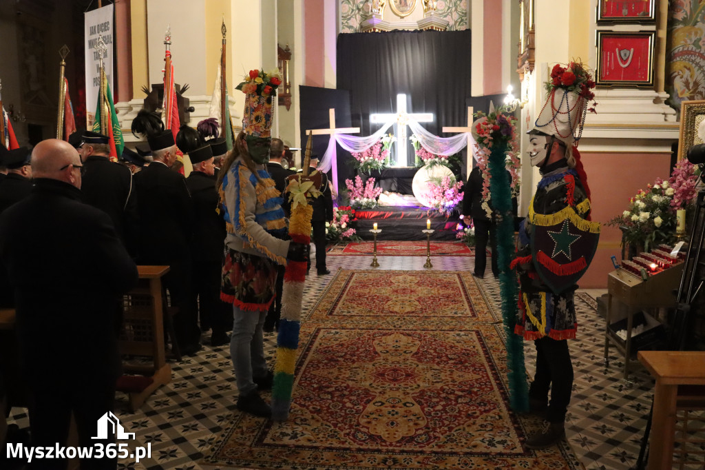 Fotorelacja I: Msza Rezurekcyjna w Koziegłówkach - Wielkanoc 2026!