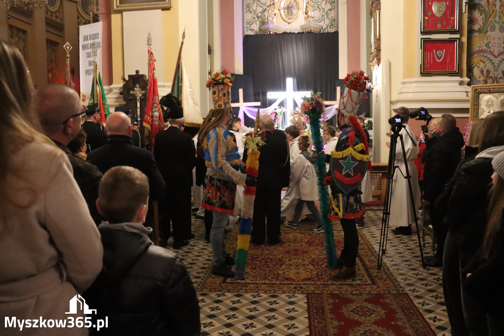 Fotorelacja I: Msza Rezurekcyjna w Koziegłówkach - Wielkanoc 2026!