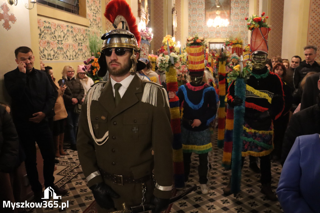 Fotorelacja I: Msza Rezurekcyjna w Koziegłówkach - Wielkanoc 2026!