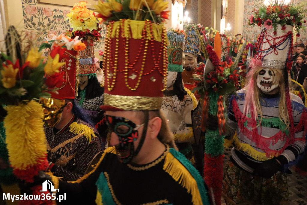 Fotorelacja I: Msza Rezurekcyjna w Koziegłówkach - Wielkanoc 2026!