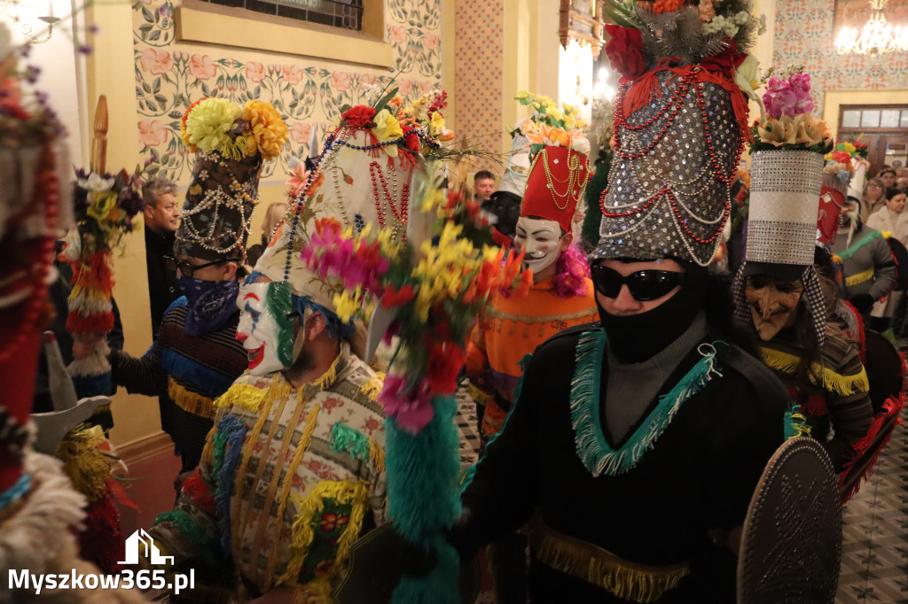 Fotorelacja I: Msza Rezurekcyjna w Koziegłówkach - Wielkanoc 2026!