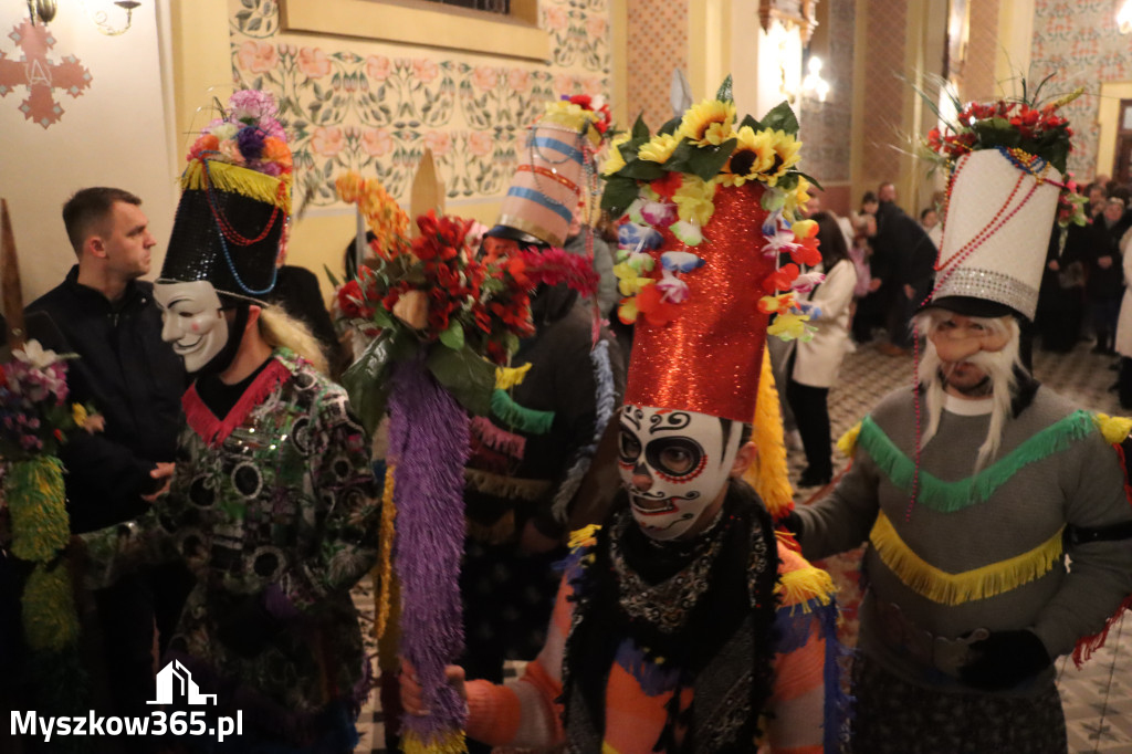 Fotorelacja I: Msza Rezurekcyjna w Koziegłówkach - Wielkanoc 2026!