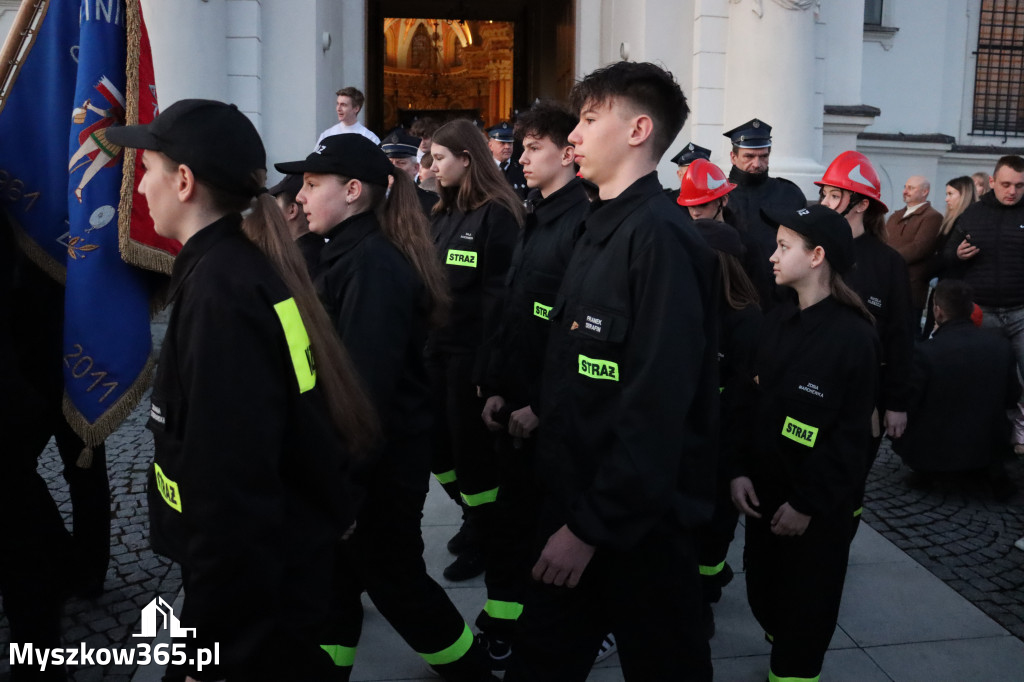 Fotorelacja I: Msza Rezurekcyjna w Koziegłówkach - Wielkanoc 2026!