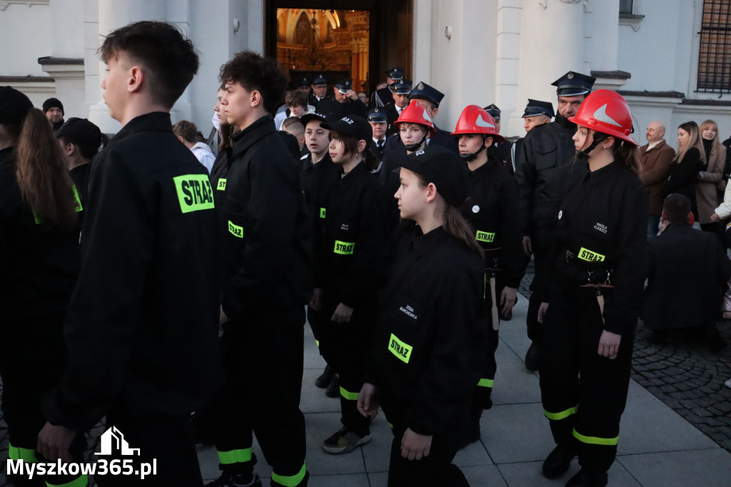 Fotorelacja I: Msza Rezurekcyjna w Koziegłówkach - Wielkanoc 2026!