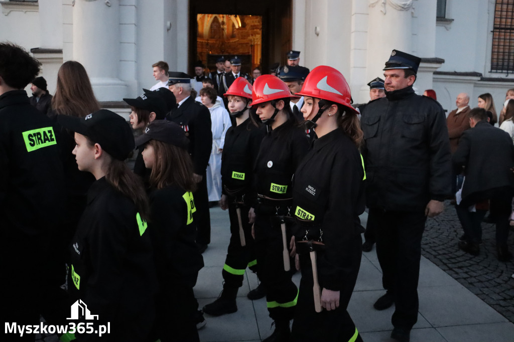 Fotorelacja I: Msza Rezurekcyjna w Koziegłówkach - Wielkanoc 2026!
