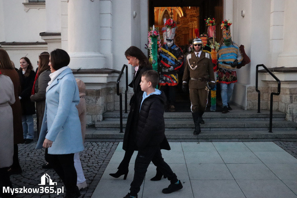 Fotorelacja I: Msza Rezurekcyjna w Koziegłówkach - Wielkanoc 2026!