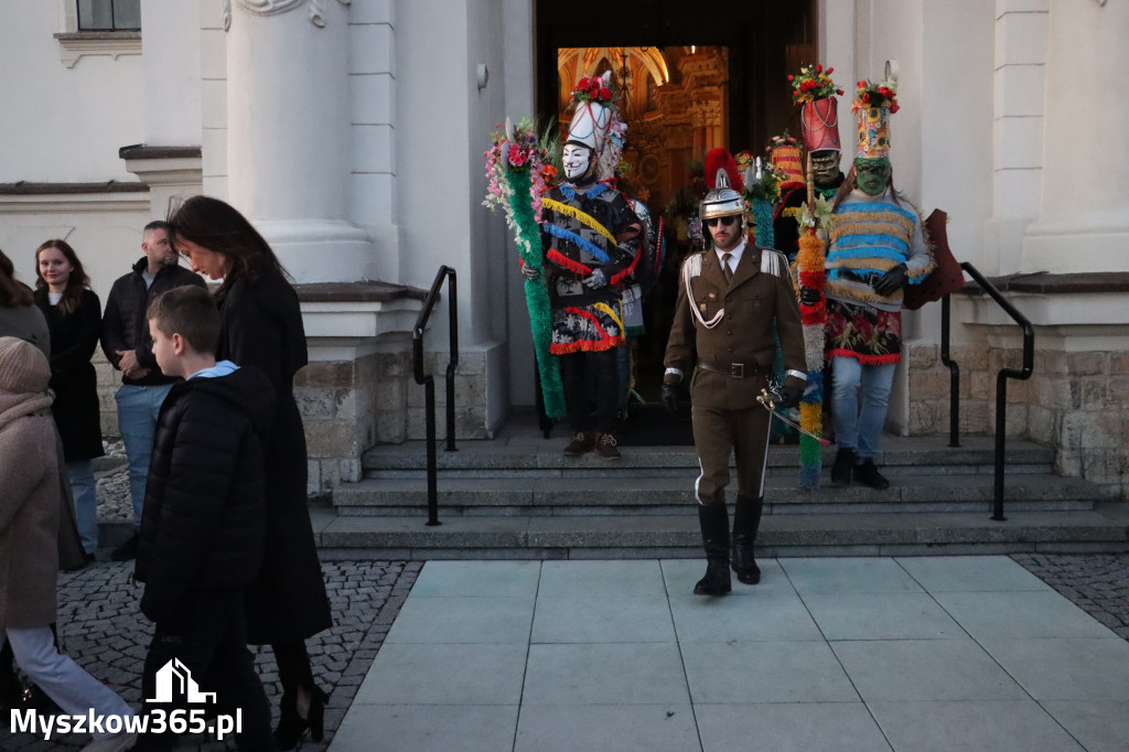 Fotorelacja I: Msza Rezurekcyjna w Koziegłówkach - Wielkanoc 2026!
