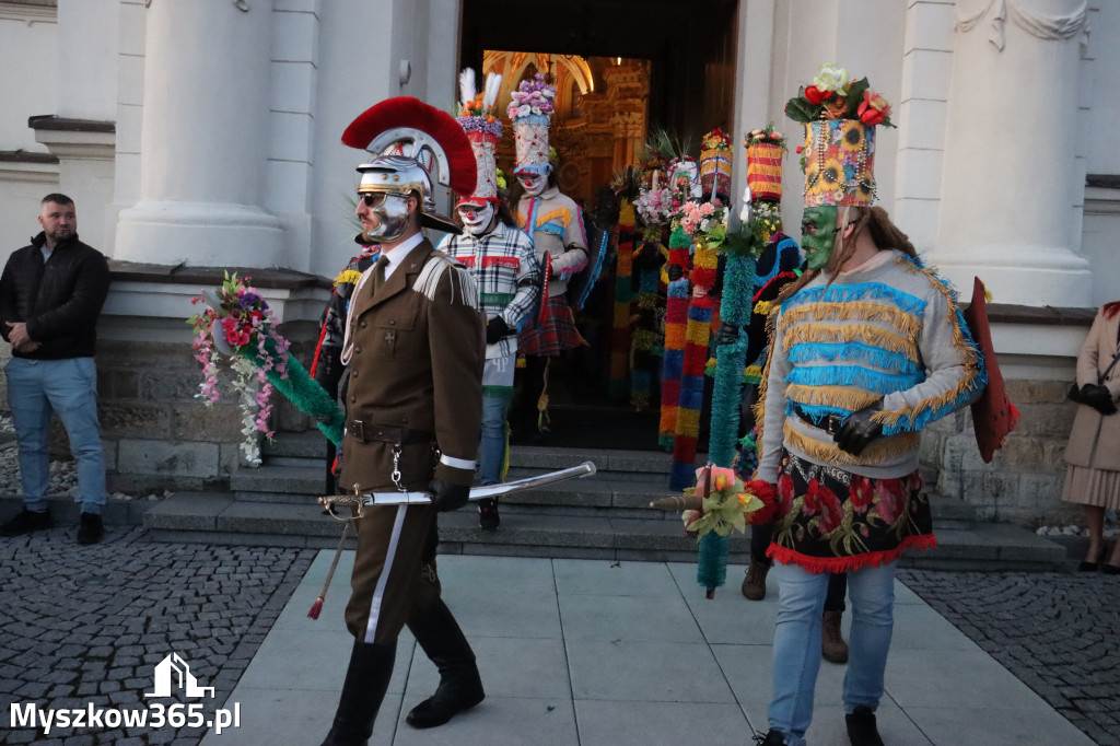 Fotorelacja I: Msza Rezurekcyjna w Koziegłówkach - Wielkanoc 2026!