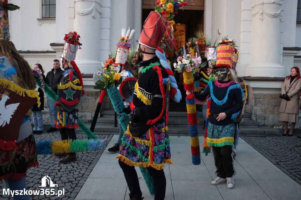 Fotorelacja I: Msza Rezurekcyjna w Koziegłówkach - Wielkanoc 2026!