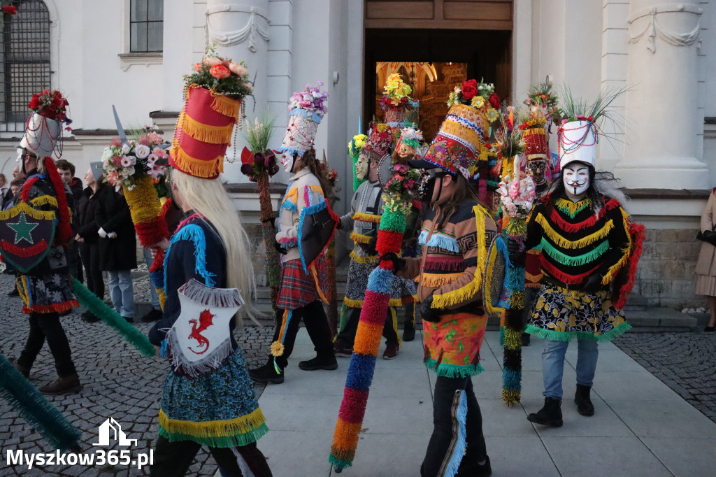 Fotorelacja I: Msza Rezurekcyjna w Koziegłówkach - Wielkanoc 2026!
