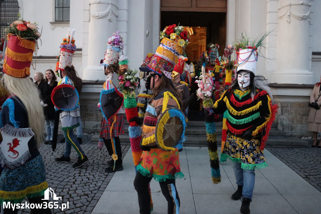 Fotorelacja I: Msza Rezurekcyjna w Koziegłówkach - Wielkanoc 2026!