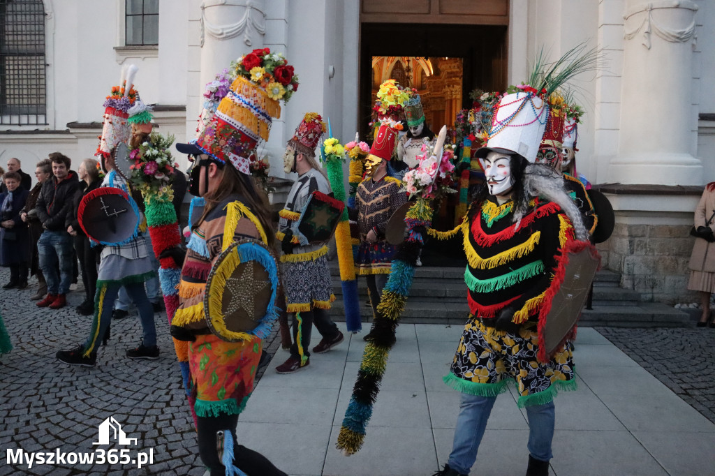 Fotorelacja I: Msza Rezurekcyjna w Koziegłówkach - Wielkanoc 2026!