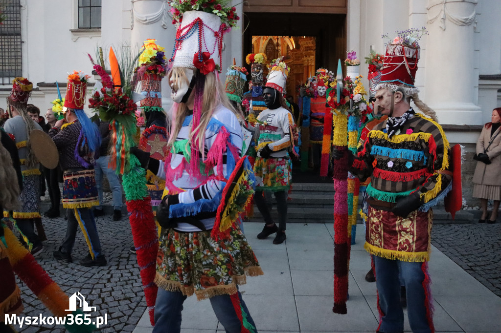 Fotorelacja I: Msza Rezurekcyjna w Koziegłówkach - Wielkanoc 2026!