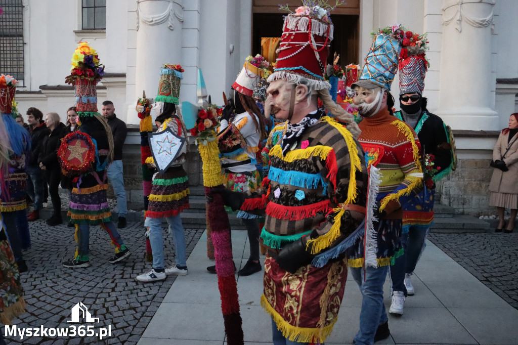 Fotorelacja I: Msza Rezurekcyjna w Koziegłówkach - Wielkanoc 2026!