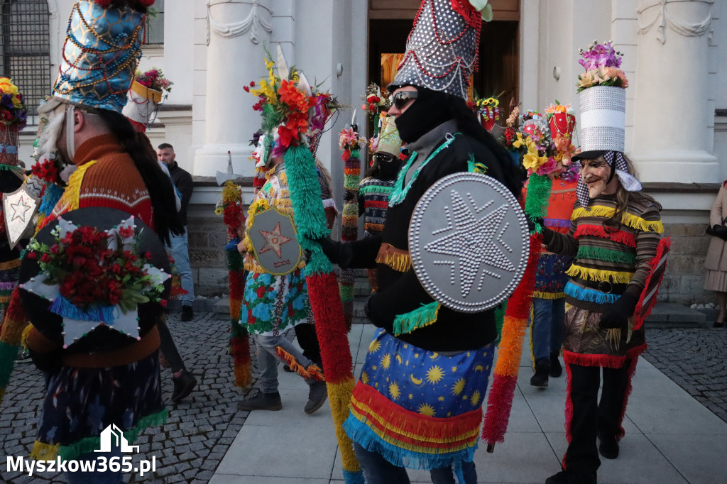 Fotorelacja I: Msza Rezurekcyjna w Koziegłówkach - Wielkanoc 2026!
