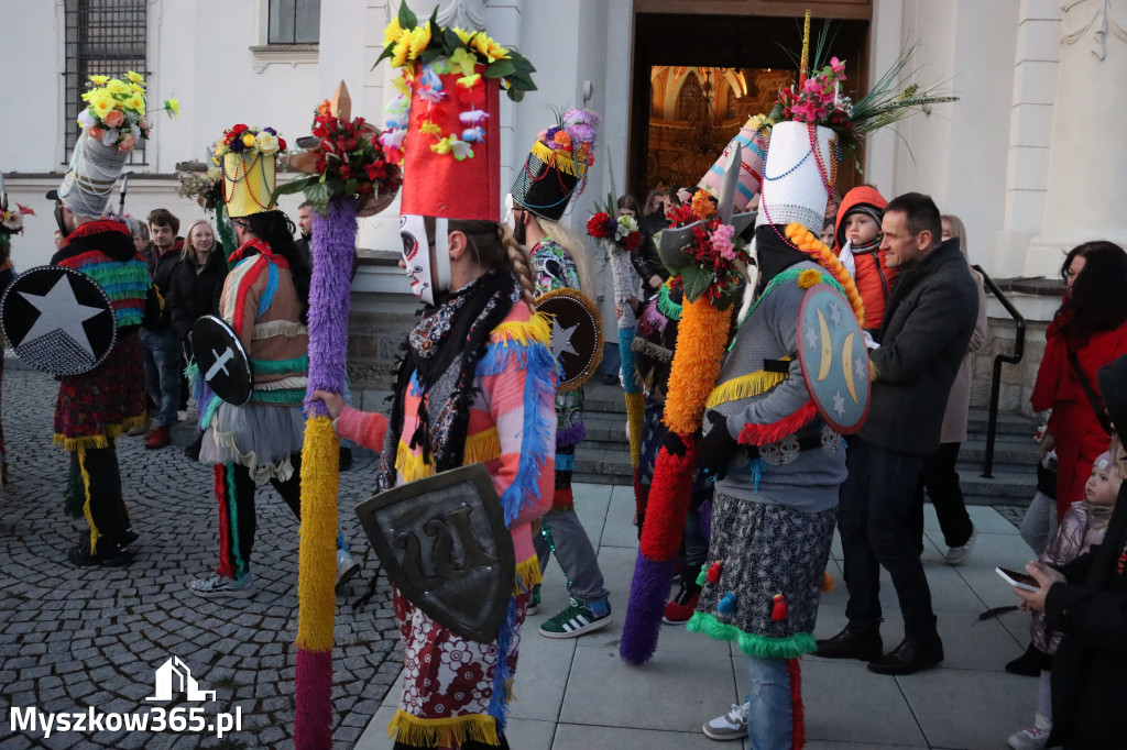 Fotorelacja I: Msza Rezurekcyjna w Koziegłówkach - Wielkanoc 2026!