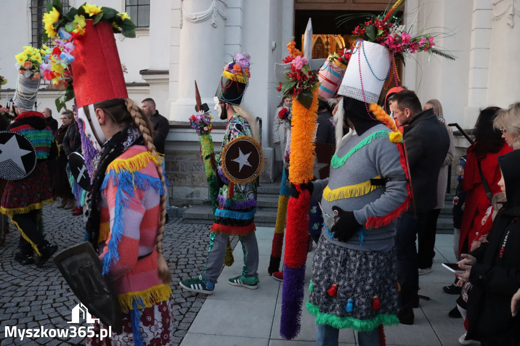 Fotorelacja I: Msza Rezurekcyjna w Koziegłówkach - Wielkanoc 2026!