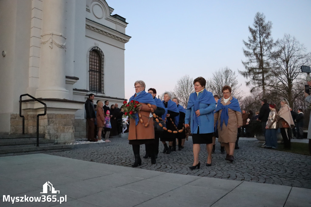 Fotorelacja I: Msza Rezurekcyjna w Koziegłówkach - Wielkanoc 2026!
