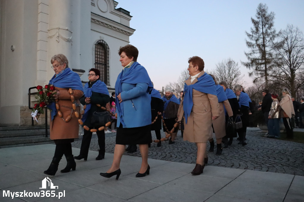 Fotorelacja I: Msza Rezurekcyjna w Koziegłówkach - Wielkanoc 2026!