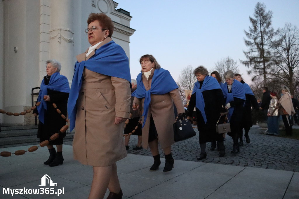 Fotorelacja I: Msza Rezurekcyjna w Koziegłówkach - Wielkanoc 2026!