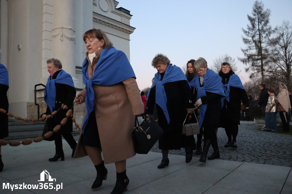 Fotorelacja I: Msza Rezurekcyjna w Koziegłówkach - Wielkanoc 2026!