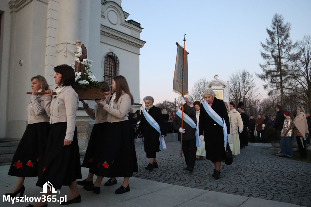Fotorelacja I: Msza Rezurekcyjna w Koziegłówkach - Wielkanoc 2026!