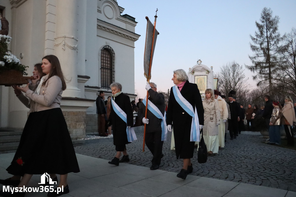 Fotorelacja I: Msza Rezurekcyjna w Koziegłówkach - Wielkanoc 2026!