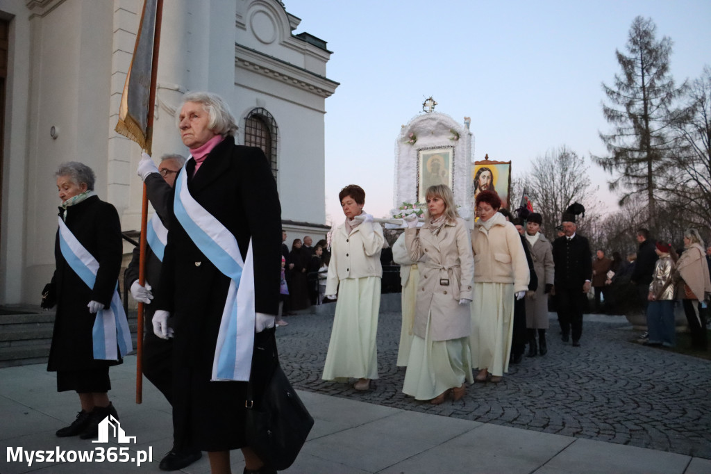 Fotorelacja I: Msza Rezurekcyjna w Koziegłówkach - Wielkanoc 2026!