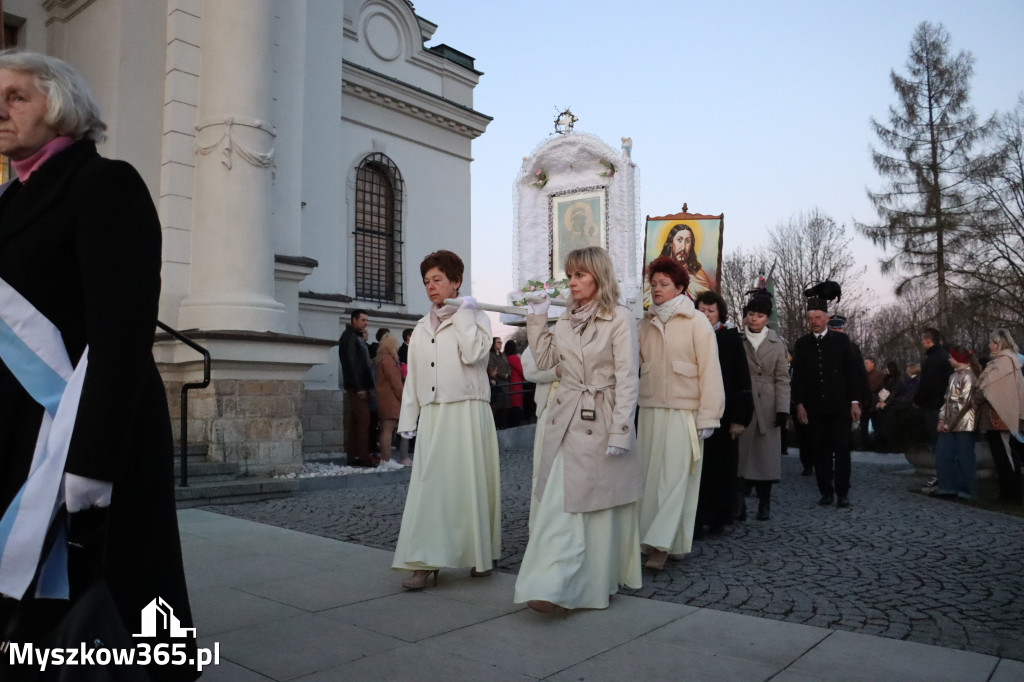 Fotorelacja I: Msza Rezurekcyjna w Koziegłówkach - Wielkanoc 2026!