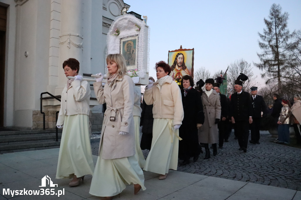 Fotorelacja I: Msza Rezurekcyjna w Koziegłówkach - Wielkanoc 2026!