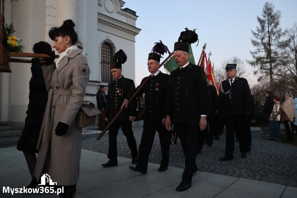 Fotorelacja I: Msza Rezurekcyjna w Koziegłówkach - Wielkanoc 2026!