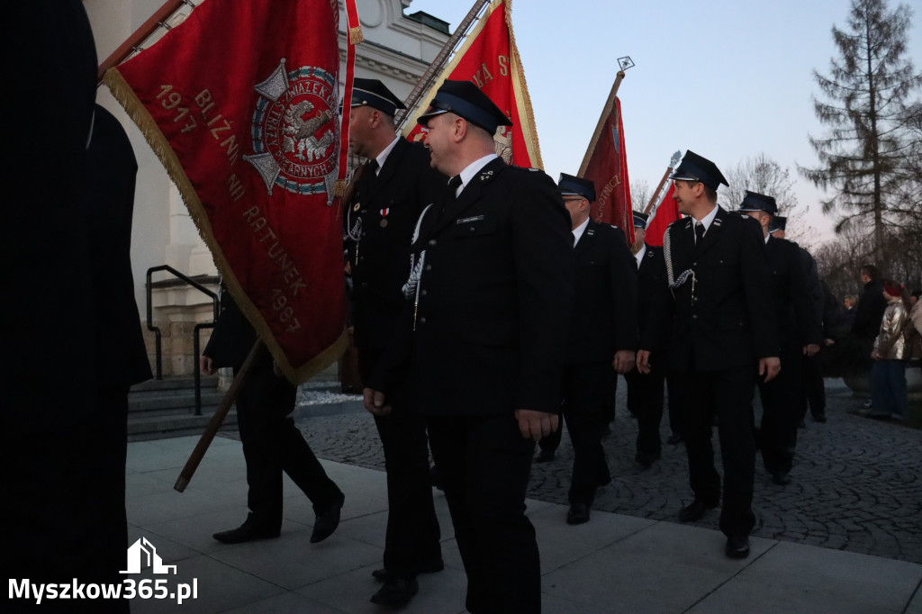 Fotorelacja I: Msza Rezurekcyjna w Koziegłówkach - Wielkanoc 2026!