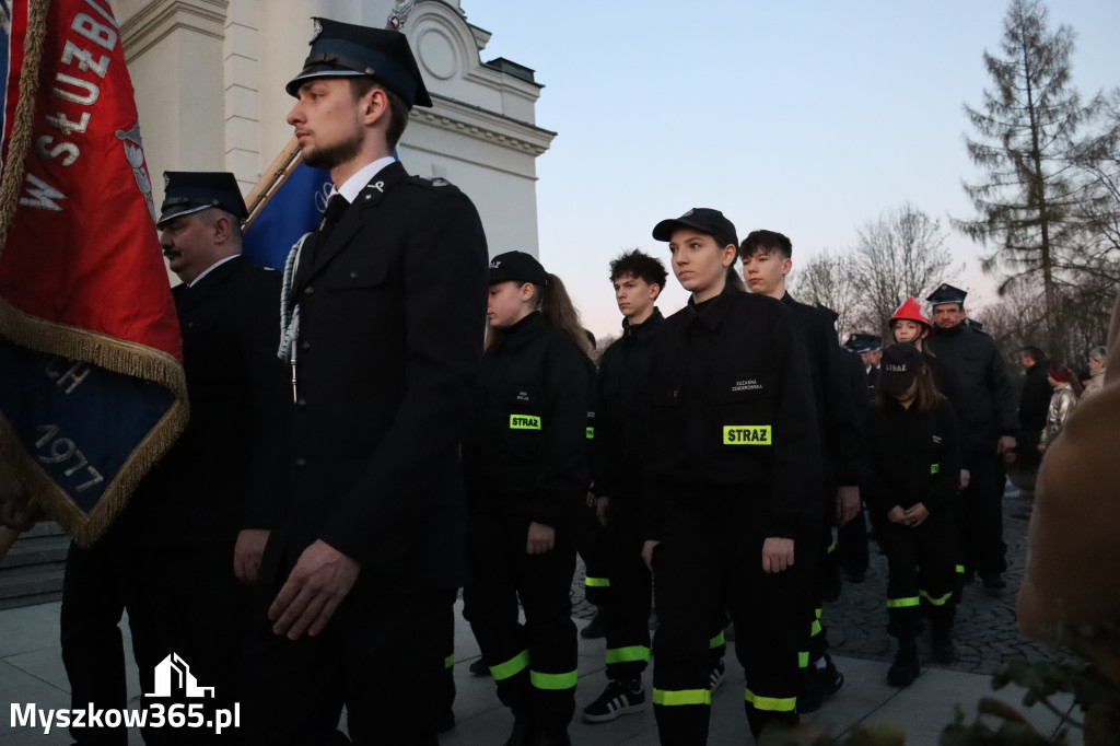 Fotorelacja I: Msza Rezurekcyjna w Koziegłówkach - Wielkanoc 2026!