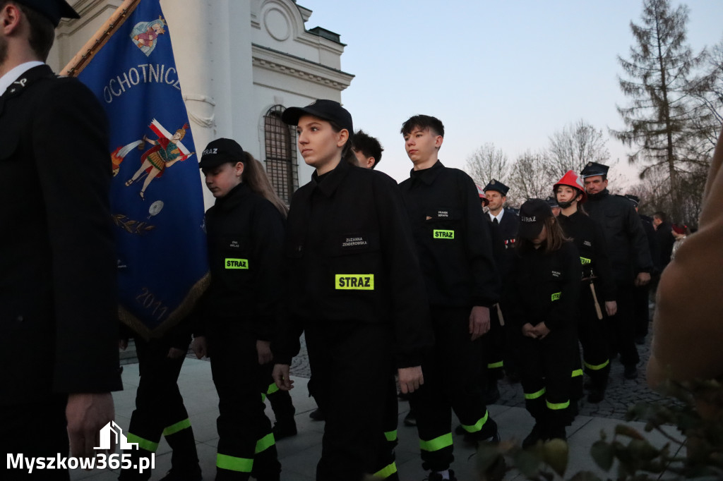 Fotorelacja I: Msza Rezurekcyjna w Koziegłówkach - Wielkanoc 2026!