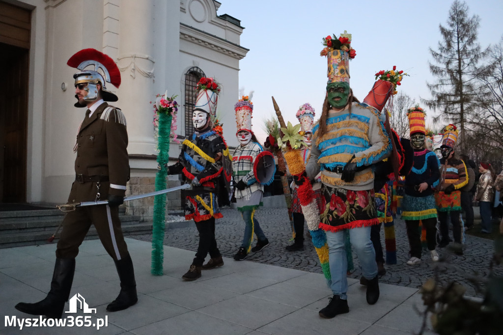 Fotorelacja I: Msza Rezurekcyjna w Koziegłówkach - Wielkanoc 2026!