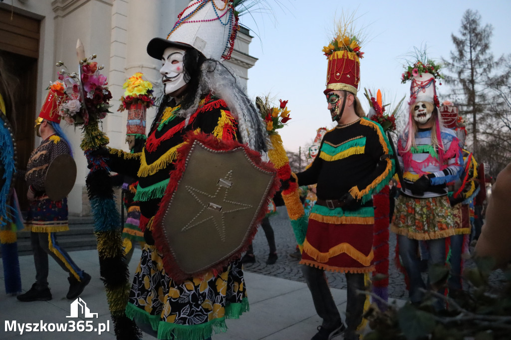 Fotorelacja I: Msza Rezurekcyjna w Koziegłówkach - Wielkanoc 2026!