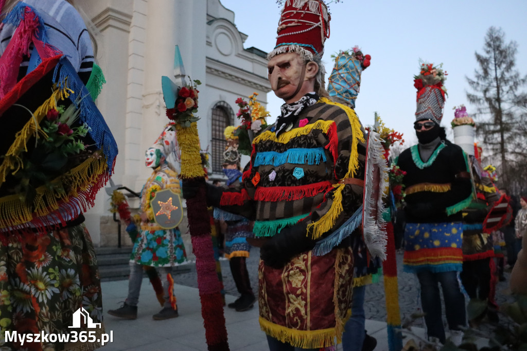 Fotorelacja I: Msza Rezurekcyjna w Koziegłówkach - Wielkanoc 2026!