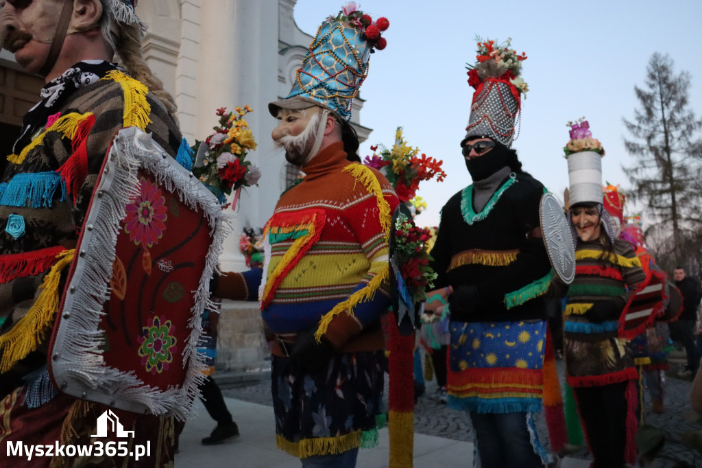 Fotorelacja I: Msza Rezurekcyjna w Koziegłówkach - Wielkanoc 2026!