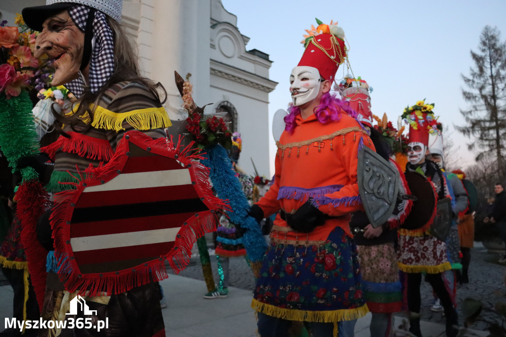 Fotorelacja I: Msza Rezurekcyjna w Koziegłówkach - Wielkanoc 2026!