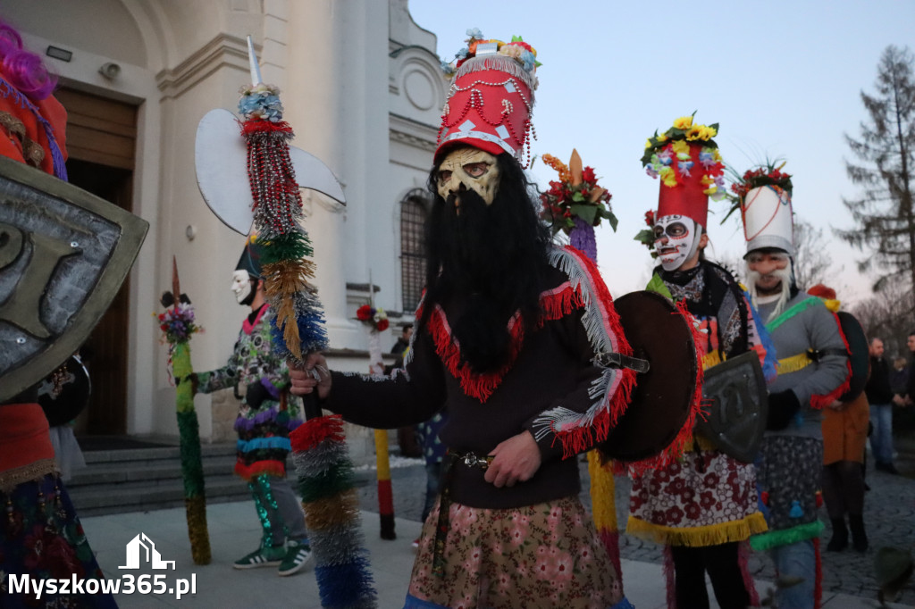 Fotorelacja I: Msza Rezurekcyjna w Koziegłówkach - Wielkanoc 2026!