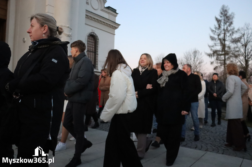 Fotorelacja I: Msza Rezurekcyjna w Koziegłówkach - Wielkanoc 2026!