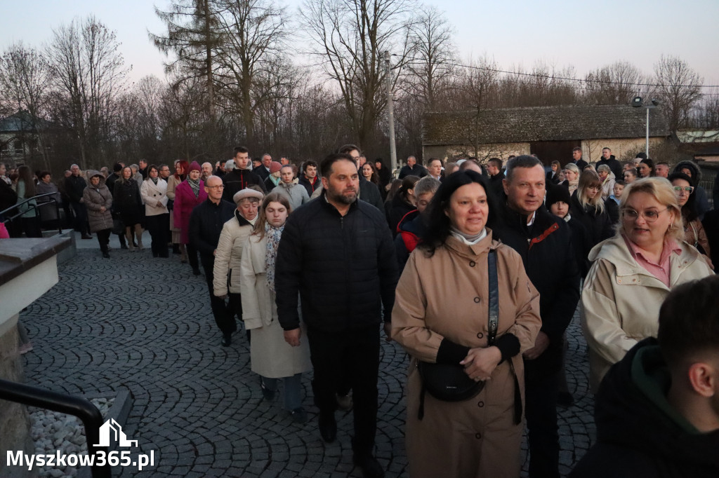 Fotorelacja I: Msza Rezurekcyjna w Koziegłówkach - Wielkanoc 2026!