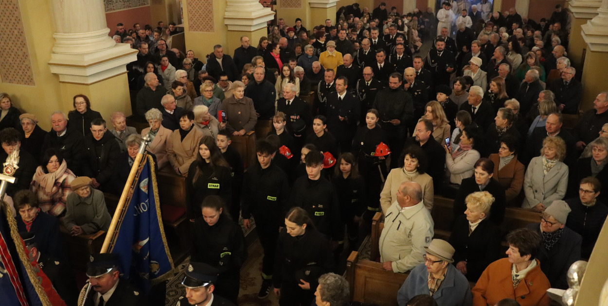 Fotorelacja II: Msza Rezurekcyjna w Koziegłówkach - Wielkanoc 2026!