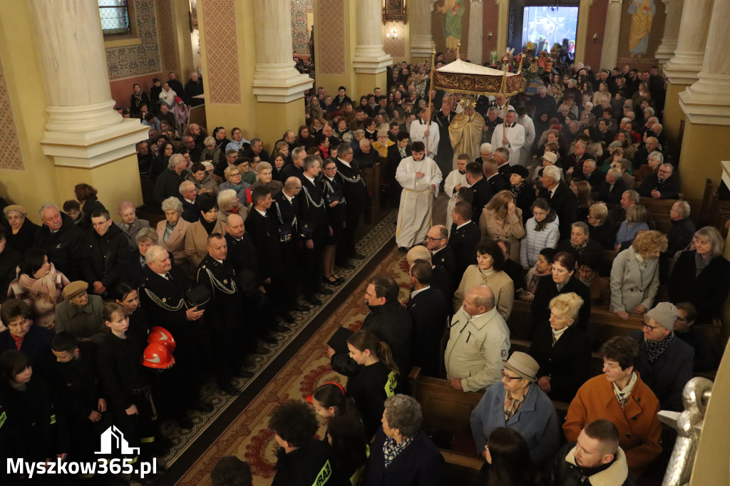 Fotorelacja II: Msza Rezurekcyjna w Koziegłówkach - Wielkanoc 2026!