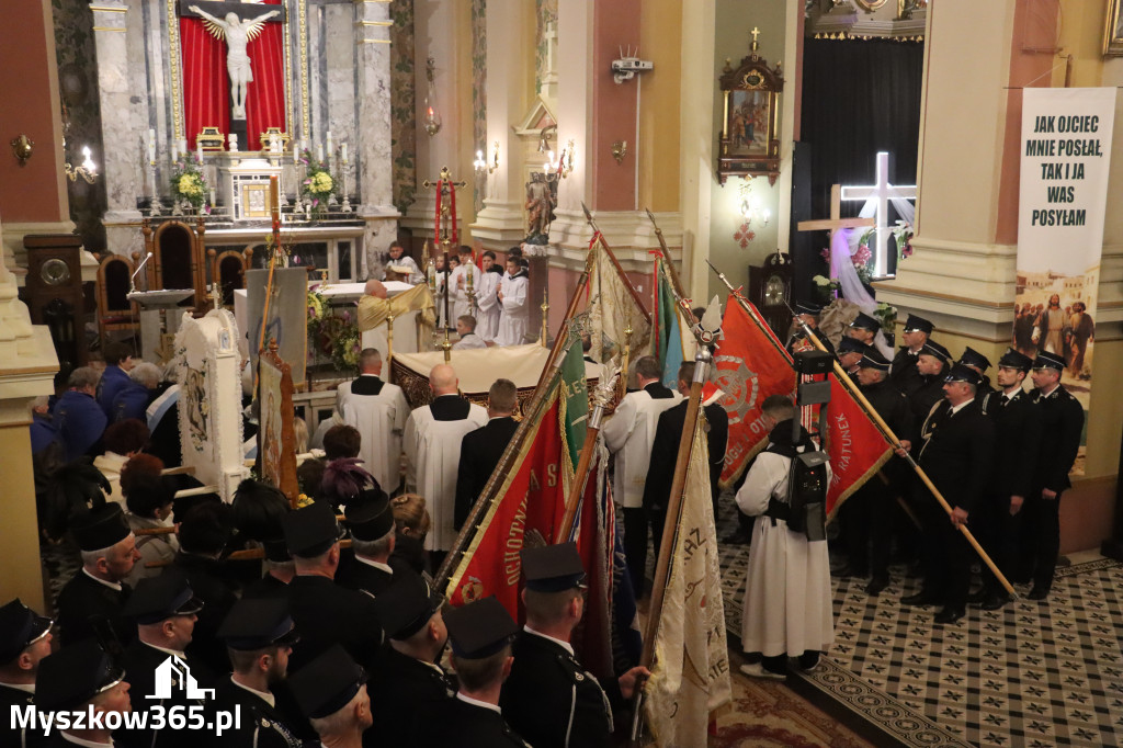 Fotorelacja II: Msza Rezurekcyjna w Koziegłówkach - Wielkanoc 2026!