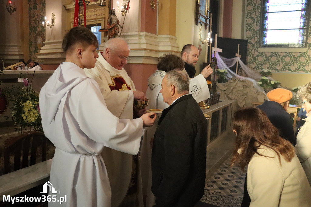 Fotorelacja II: Msza Rezurekcyjna w Koziegłówkach - Wielkanoc 2026!