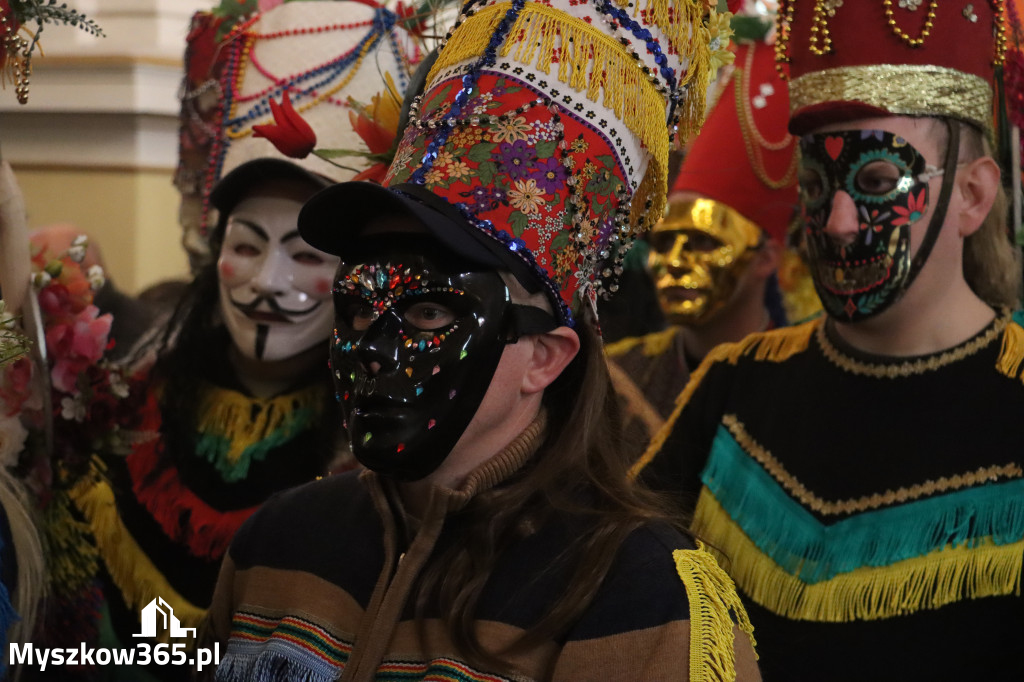 Fotorelacja II: Msza Rezurekcyjna w Koziegłówkach - Wielkanoc 2026!