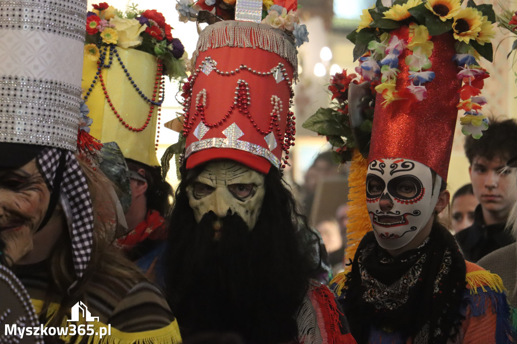 Fotorelacja II: Msza Rezurekcyjna w Koziegłówkach - Wielkanoc 2026!
