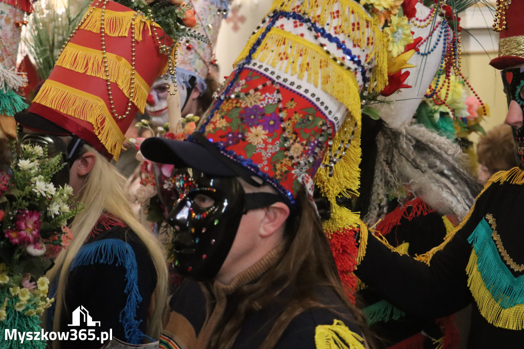 Fotorelacja II: Msza Rezurekcyjna w Koziegłówkach - Wielkanoc 2026!